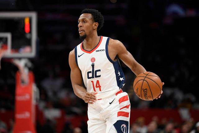 范子铭18+10首钢胜江苏 余嘉豪20分浙江胜宁波